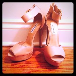 Nude Steve Madden Heels 7